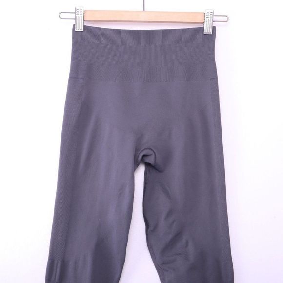 LULULEMON Mid Rise Gray Leggings - Picture 2 of 4